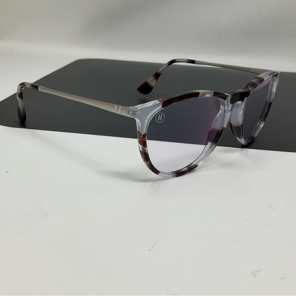 Blenders Eyewear Blue Light Glasses Blenders Oakstone